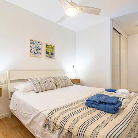 Solis Mare Apartments - Pedregalejo Beach Малага Екстериор снимка