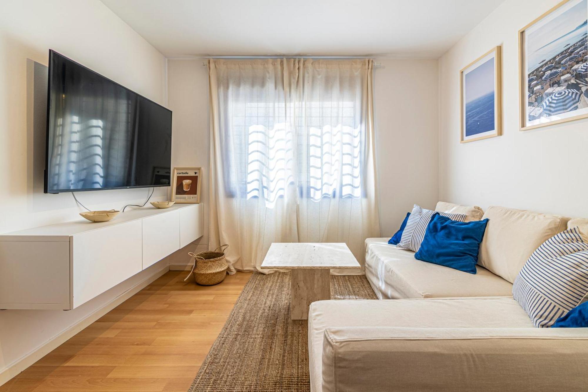 Solis Mare Apartments - Pedregalejo Beach Малага Екстериор снимка