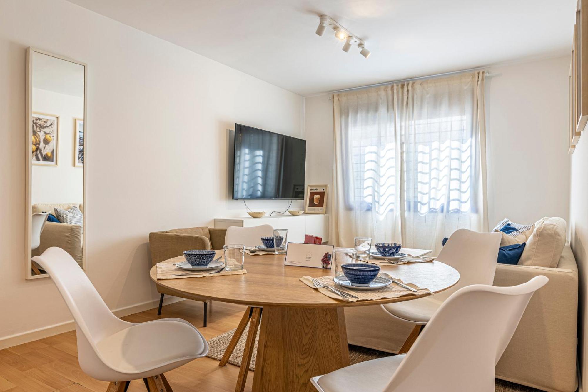 Solis Mare Apartments - Pedregalejo Beach Малага Екстериор снимка