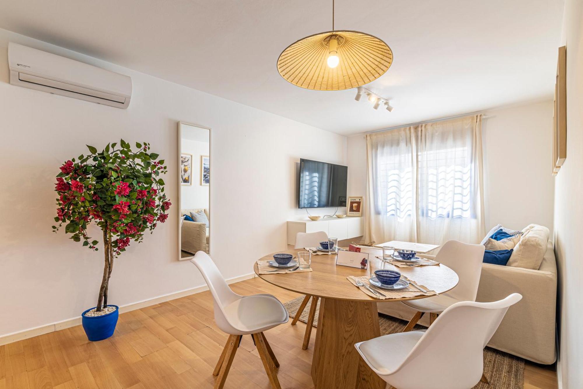 Solis Mare Apartments - Pedregalejo Beach Малага Екстериор снимка